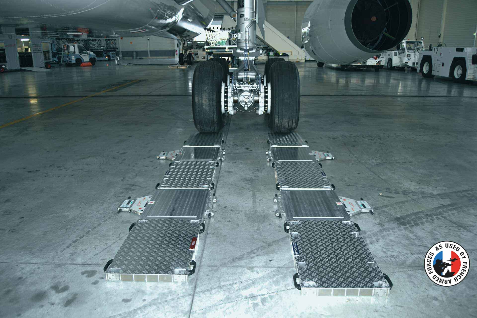Weighing aircraft and helicopters