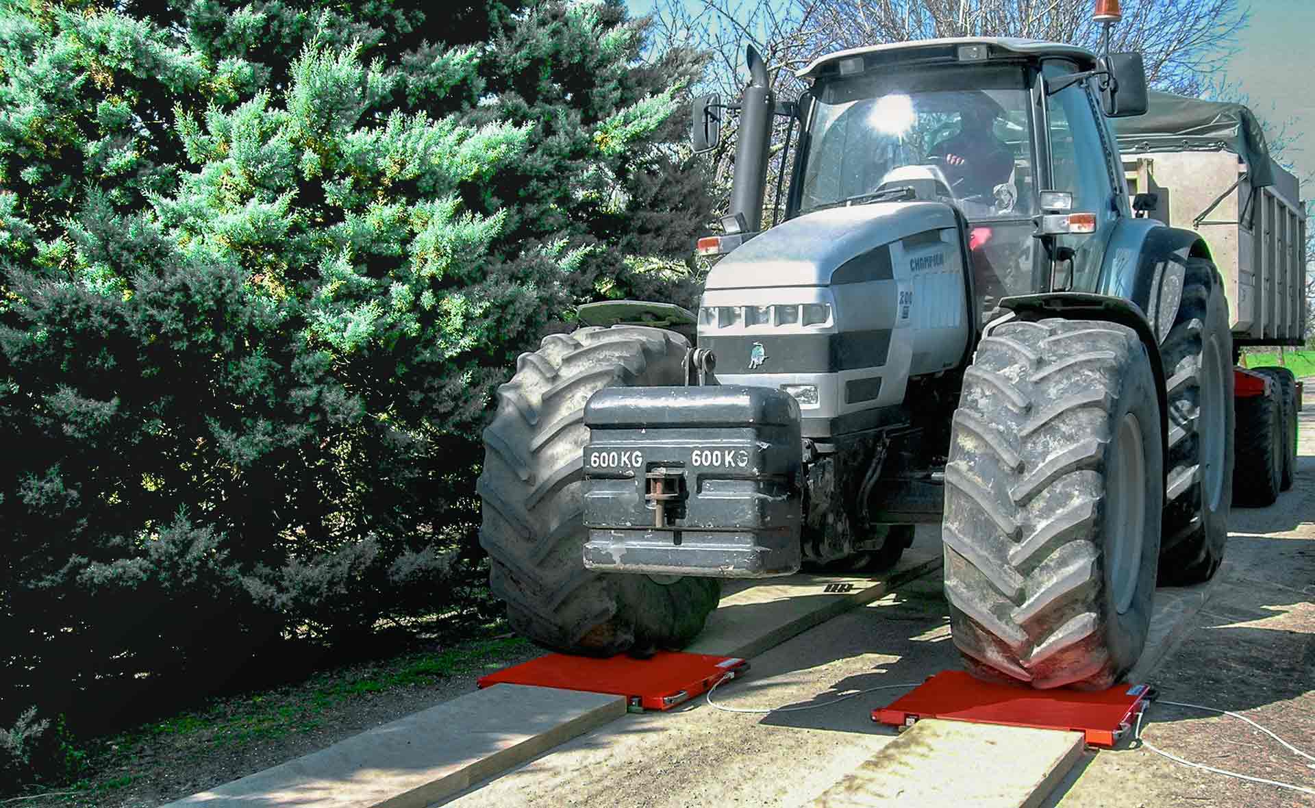 Agricultural mobile axle weighing system