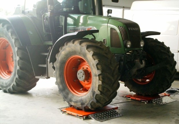 MOBILE TRACTOR WEIGHING