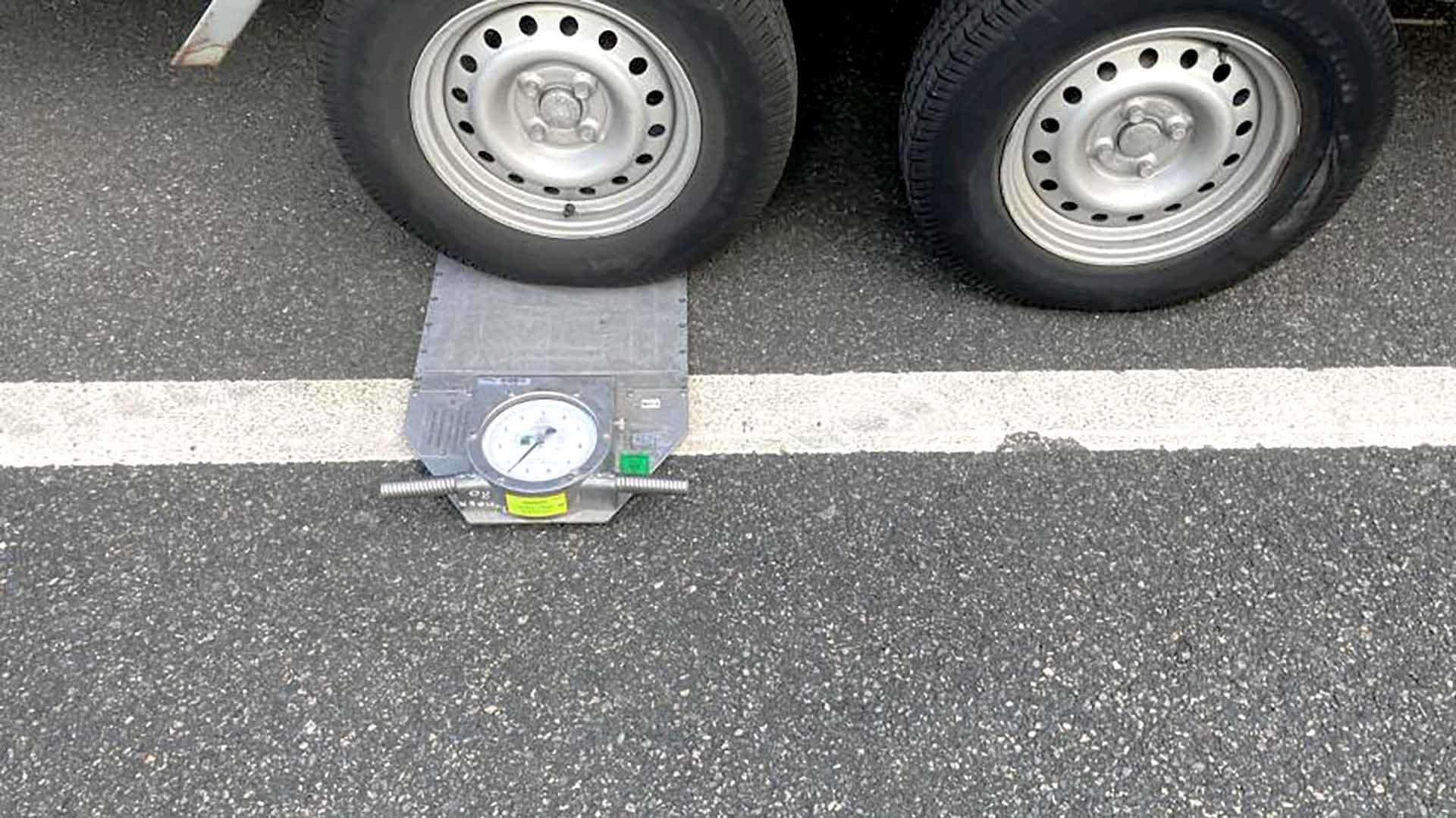 error 2 do not use leveling accessories before and after the mobile axle weighing