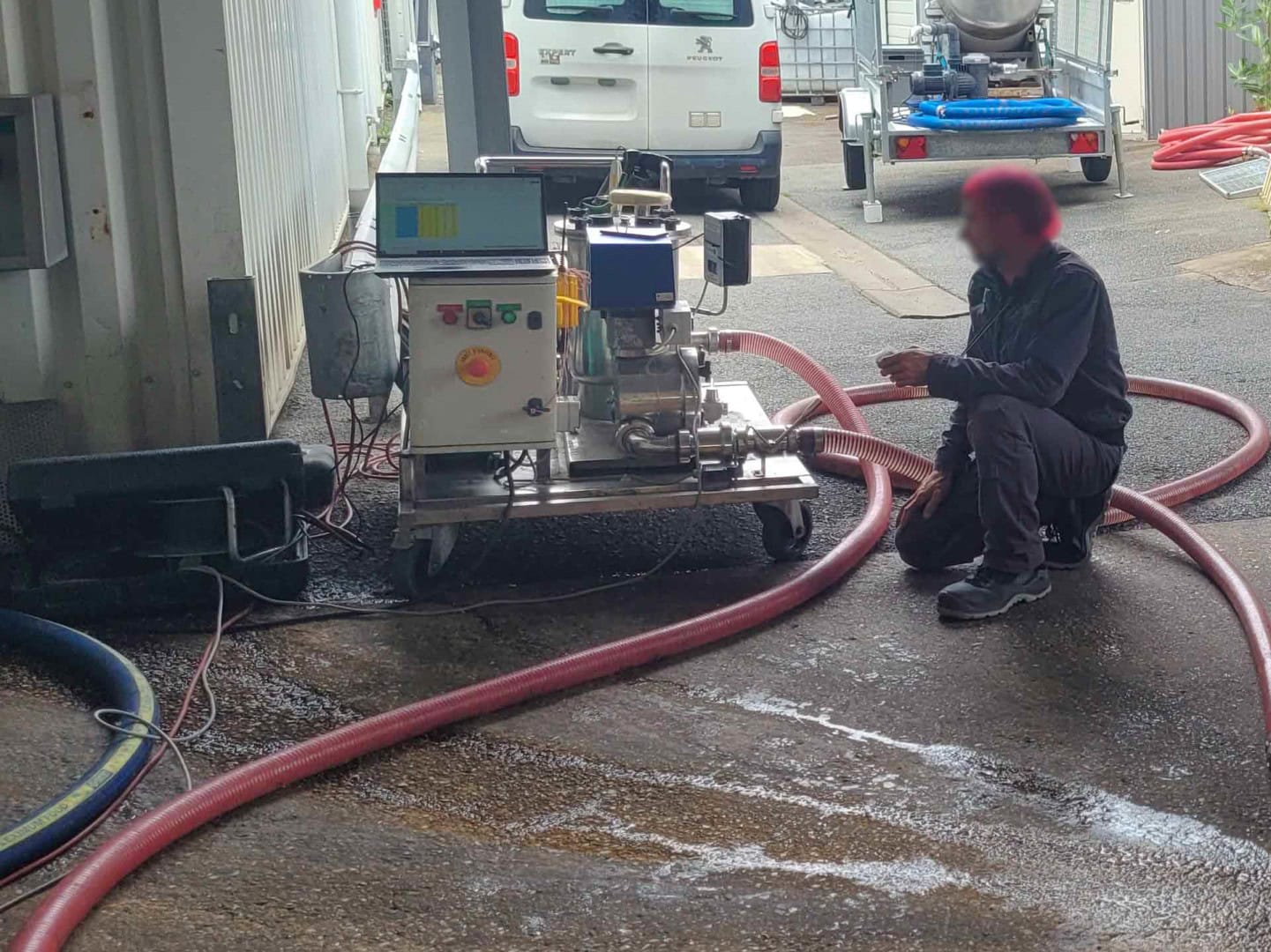 DÉBIMETRE CERTIFIÉ ET ÉTALONNÉ INTEGRÉ AU GROUPE D'ÉPALEMENT CAPTELS POUR RÉFÉRENCE MÉTROLOGIQUE HAUTE PRÉCISION